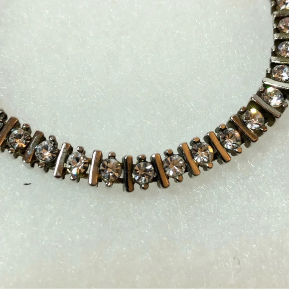 Vintage silver-tone tennis bracelet crystals. Substantial weight. Strong clasp. - Picture 5 of 10